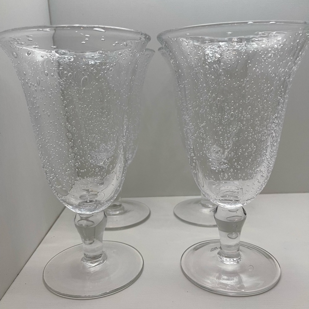 Elegant Clear Seeded/ Bubble Glass Goblets